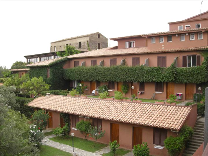 米拉波公园酒店(Hotel Villaggio Calaghena)