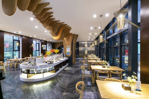 西峡锦羽假日酒店