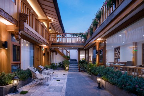 红花会馆客栈(古城私人花园店)