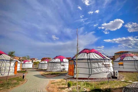 七彩丹霞一米阳光客栈