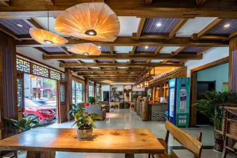 芙蓉镇酉水印象客栈