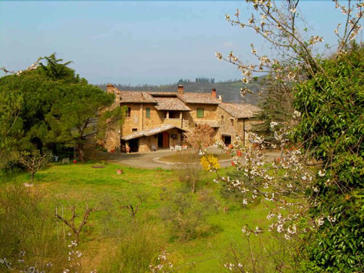 勒荣基特农家乐酒店(Agriturismo le Roghete)