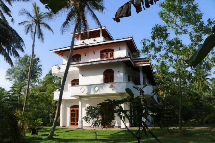 Villa Sureka