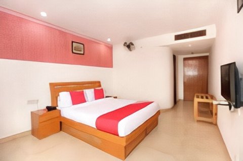 Oyo 8042 Hotel Krish