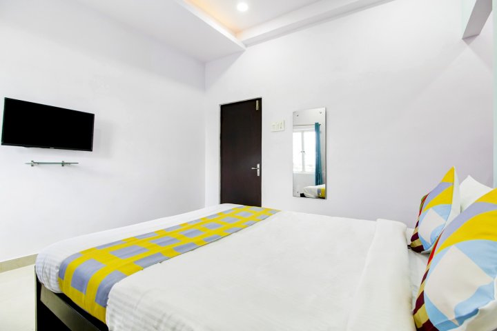 OYO Home Comfortable Stays, Near Aasam Gadh Current Office