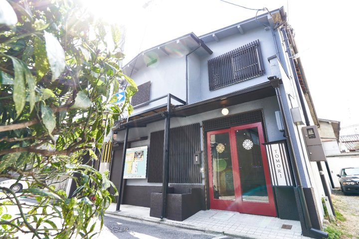 托莫里旅馆(Tomori Guest House)