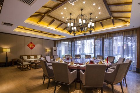 中阔银山花园酒店