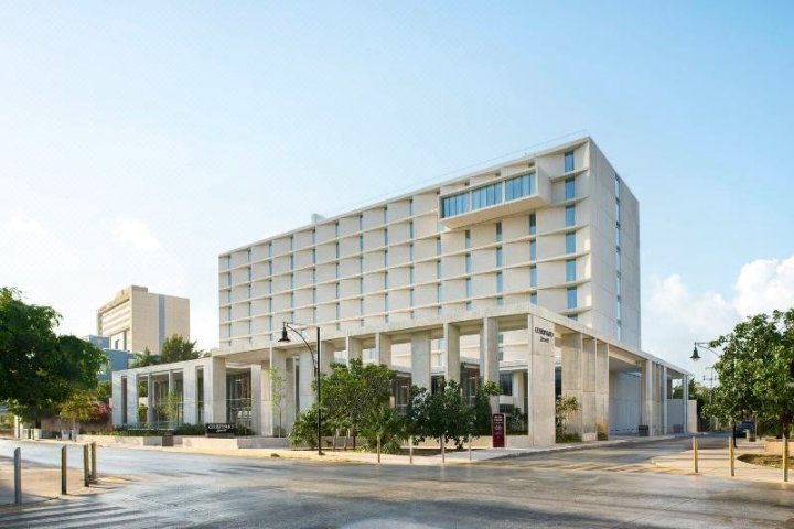 Hotel Courtyard Marriott Merida by Presidente