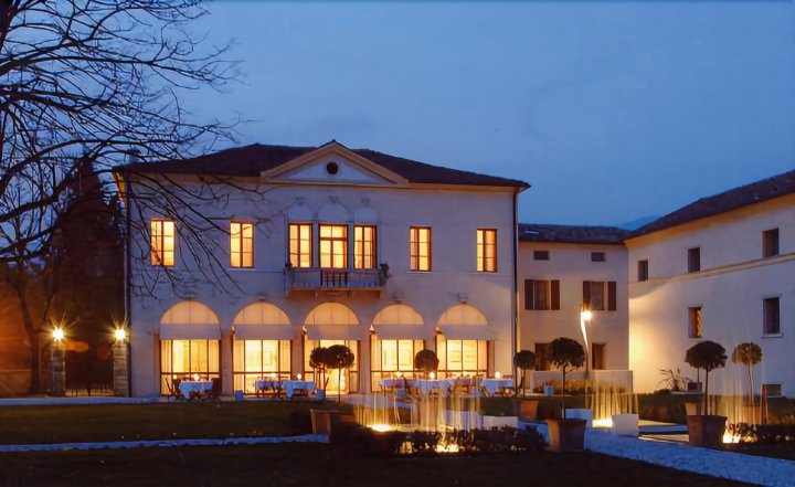 卡赛特别墅酒店(Hotel Villa Ca' Sette)