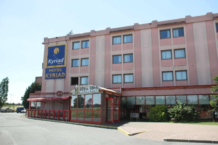 基里亚德奥利机场安蒂蒙酒店(Kyriad Hôtel Orly Aéroport - Athis Mons)