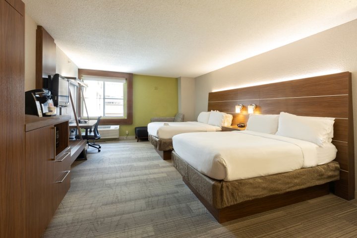 奥基夫广场酒店(Holiday Inn Express New Orleans Downtown, an IHG Hotel)