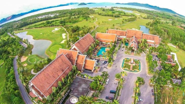 普吉岛观澜湖岛高尔夫度假村(Mission Hills Phuket Golf Resort)