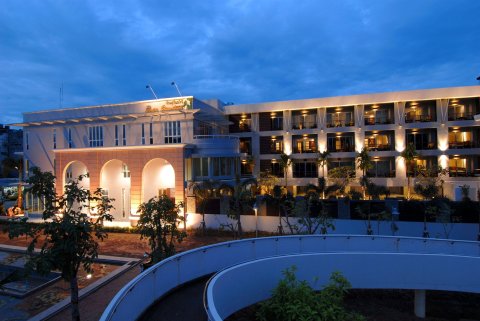 班素旺塔威酒店(Baan Suwantawe)