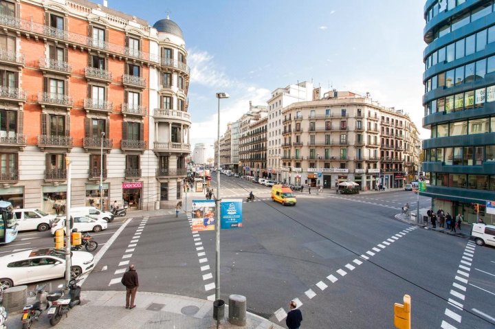加泰罗尼亚布利斯广场公寓(Key Plaza Cataluña Bliss)