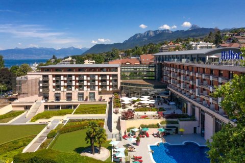 希尔顿伊凡乐班酒店(Hilton Evian les Bains)