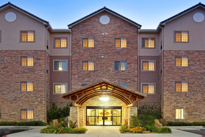 拉斯克鲁塞斯思戴布里吉套房酒店(Staybridge Suites Las Cruces, an IHG Hotel)