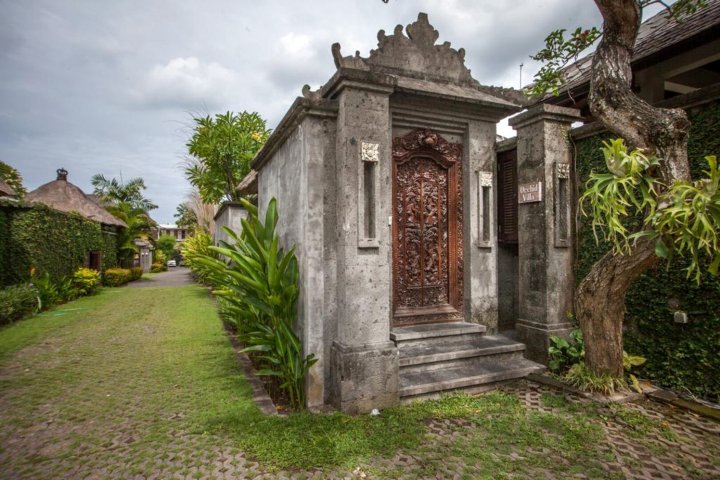 精品亚洲款待水明漾别墅酒店(Tis Villas Seminyak by Premier Hospitality Asia)