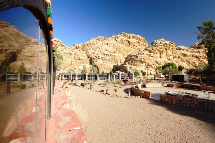 小佩特拉贝德营地旅馆(Little Petra Bedouin Camp)