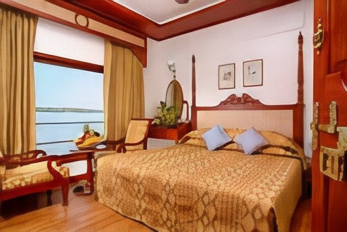 好奇船屋(Wonder Cruise Houseboat (Standard Four Bedded ))