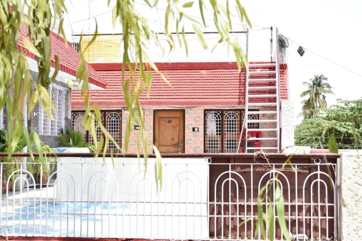 兰嘉纳宾馆的远景客房(Vista Rooms at Ranjana Guest House)