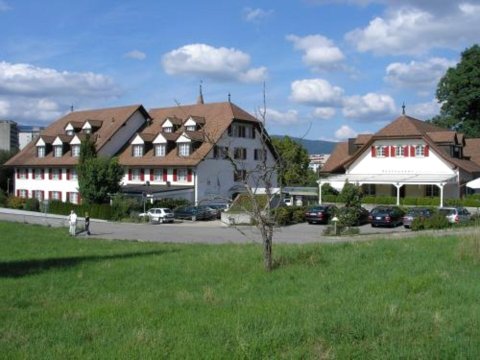 诗洛思莉餐厅酒店(Hotel Restaurant Schlössli)