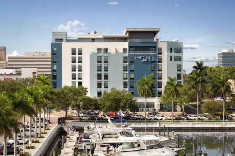 布雷登顿市中心/河滨万豪春丘酒店(SpringHill Suites by Marriott Bradenton Downtown/Riverfront)