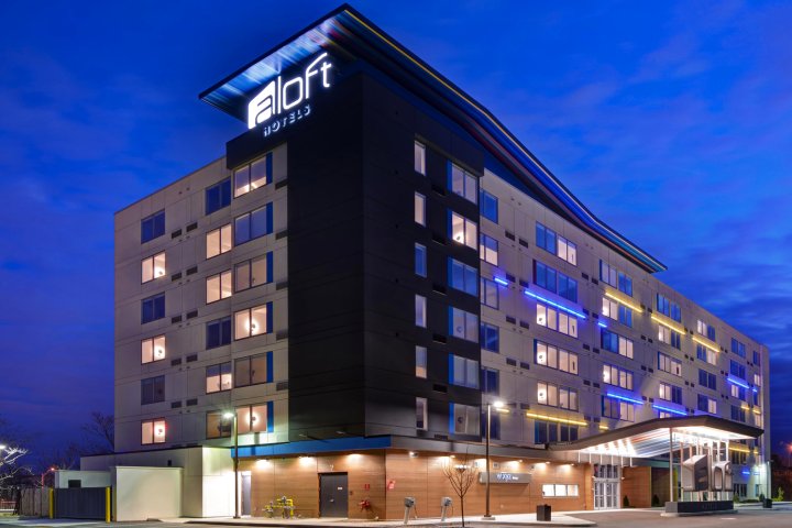 西考克斯梅多兰兹雅乐轩酒店(Aloft Secaucus Meadowlands)