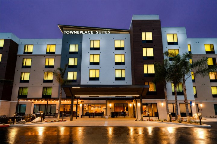 森林湖尔湾万豪唐普雷斯套房酒店(TownePlace Suites by Marriott Irvine Lake Forest)