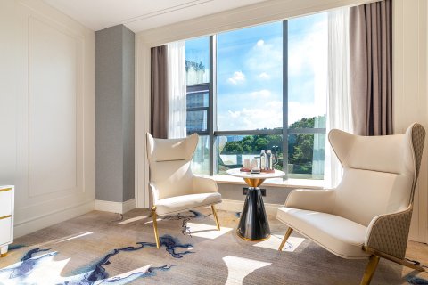 遵义遵投汇金酒店(苏州路国贸购物中心店)