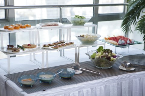 上海虹桥嘉廷酒店(娄山关路地铁站店)