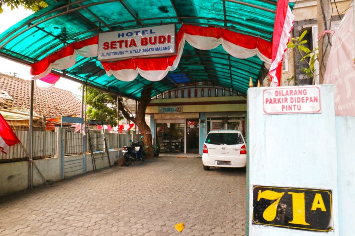 塞提雅布迪酒店(Hotel Setia Budi)