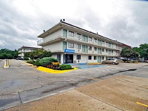 马里兰国会山高地 - 华盛顿 6 号汽车旅馆(Motel 6 Capitol Heights, MD - Washington)