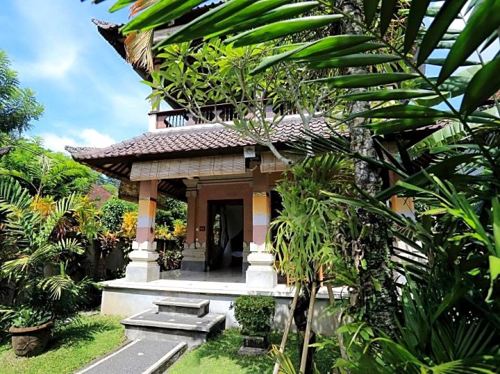 巴厘岛太子山庄(Bali Putra Villa)