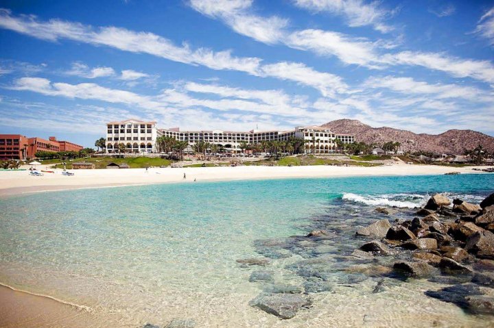 洛斯卡波斯希尔顿海滩高尔夫度假酒店(Hilton Los Cabos Beach & Golf Resort)