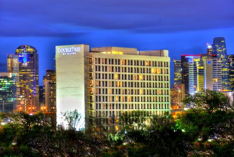 达拉斯市场中心希尔顿逸林酒店(DoubleTree by Hilton Dallas Market Center)