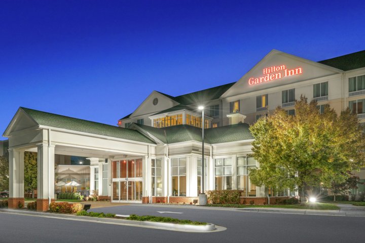 里士满机场希尔顿花园旅馆(Hilton Garden Inn Richmond Airport)