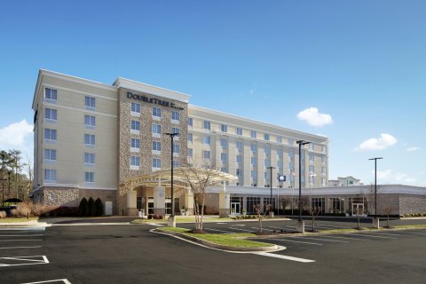 里士满机场希尔顿逸林酒店(DoubleTree Richmond Airport)