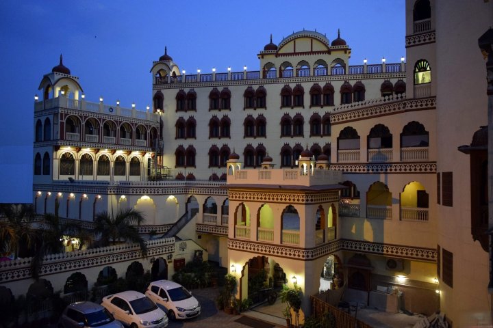齐普尔常德拉古普特城堡酒店(Hotel Fort Chandragupt Jaipur)