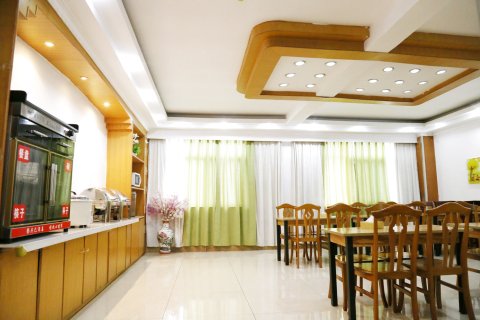 如家华驿酒店(阜阳火车站店)