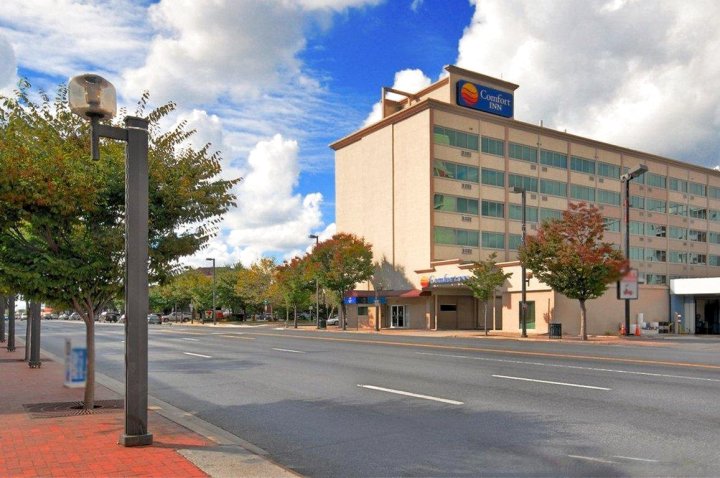 华盛顿特区银泉智选假日酒店(Holiday Inn Express Washington DC Silver Spring, an IHG Hotel)