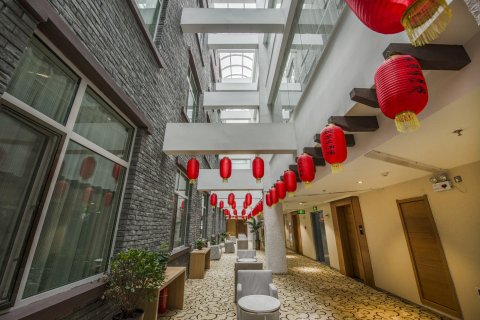 懿荣云酒店(中卫鼓楼向阳步行街店)