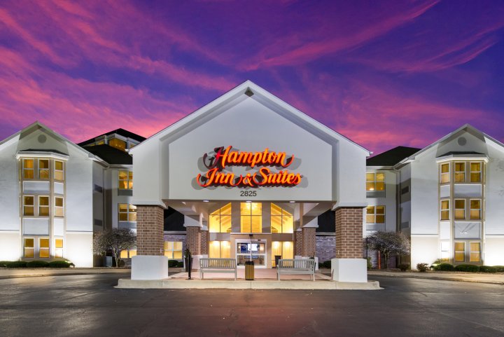 芝加哥霍夫曼庄园希尔顿欢朋旅馆&套房酒店(Hampton Inn & Suites Chicago-Hoffman Estates)