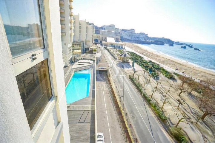 比亚里茨海滨公寓(Appartement Bord de Mer Biarritz)