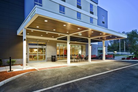 瓦尔波福克斯伯勒希尔顿惠庭酒店(Home2 Suites by Hilton Walpole Foxboro)