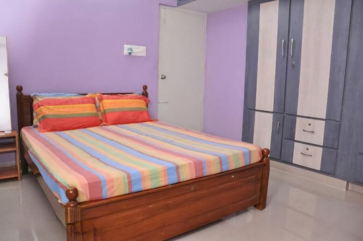 私立兰贾母服务公寓(Srirangam Service Apartment)