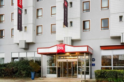 宜必思马恩河谷香格里拉尚斯苏尔马恩酒店(Ibis Marne La Vallee Champs-Sur-Marne)