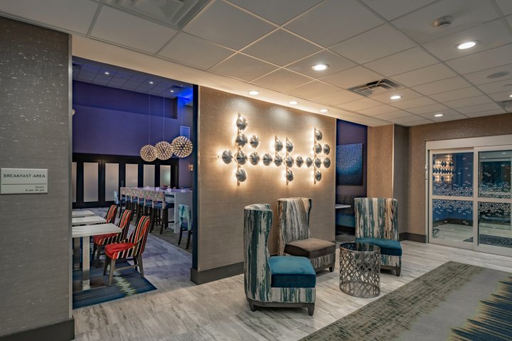 达拉斯/普莱诺中心希尔顿欢朋套房酒店(Hampton Inn & Suites Dallas/Plano Central)