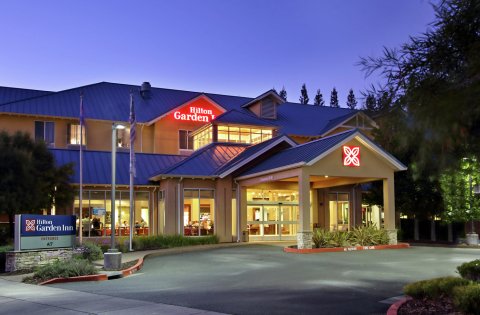 索诺玛郡机场希尔顿花园酒店(Hilton Garden Inn Sonoma County Airport)
