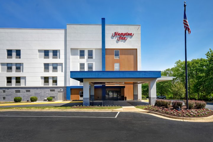 波托马克米尔斯 - 伍德布里奇希尔顿欢朋酒店(Hampton Inn Potomac Mills Woodbridge)