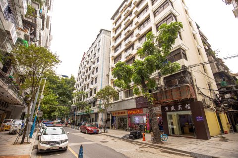 广州万盛宾馆(团一大广场地铁站店)